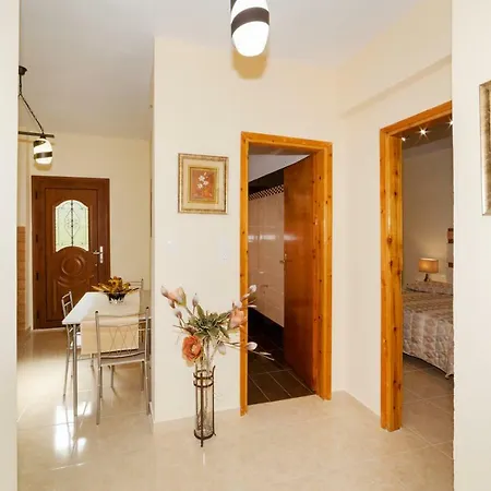 House Maria Apartment *